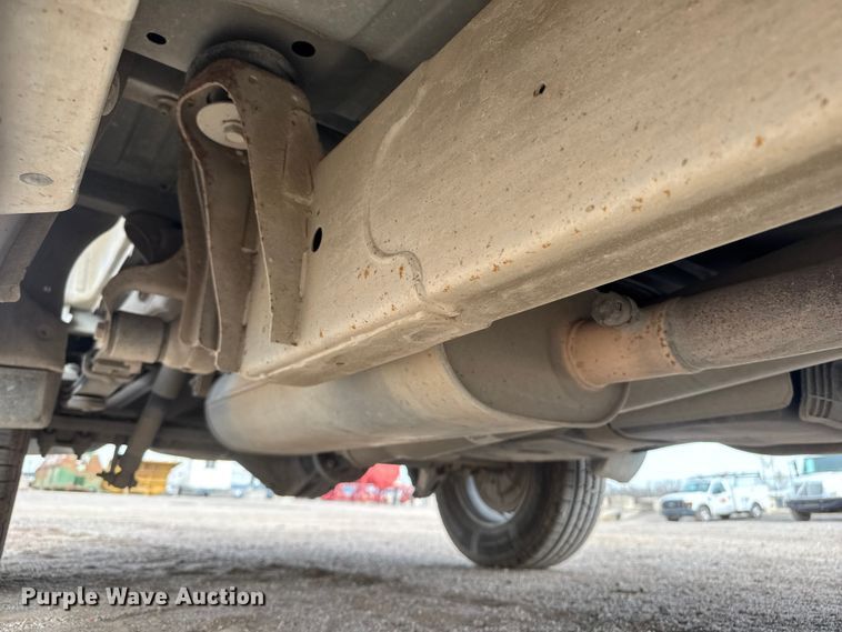 image for item ET4023 2022 GMC Sierra 1500 Double Cab pickup truck