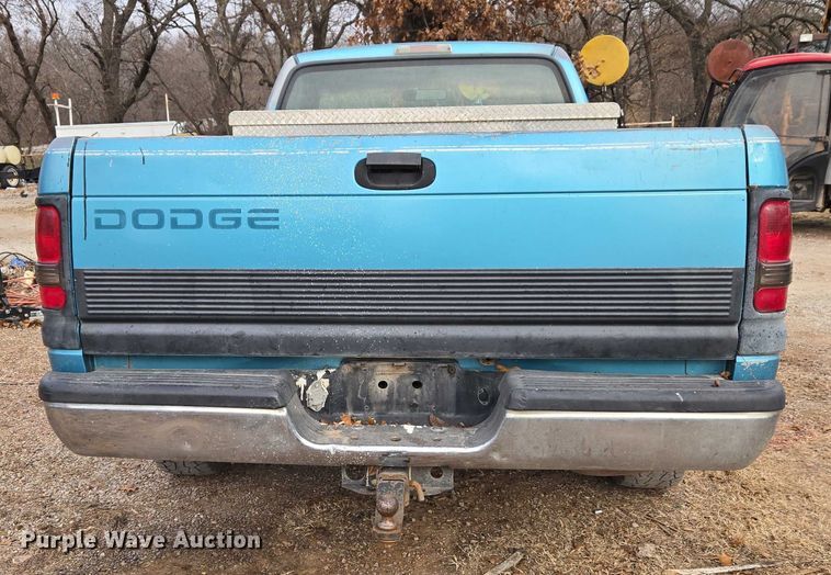 image for item ET5441 1996 Dodge Ram 1500 pickup truck