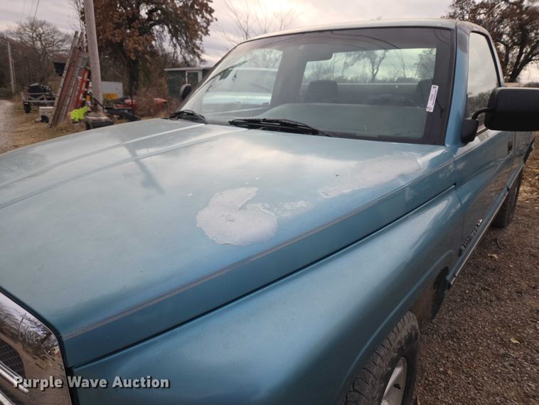 image for item ET5441 1996 Dodge Ram 1500 pickup truck