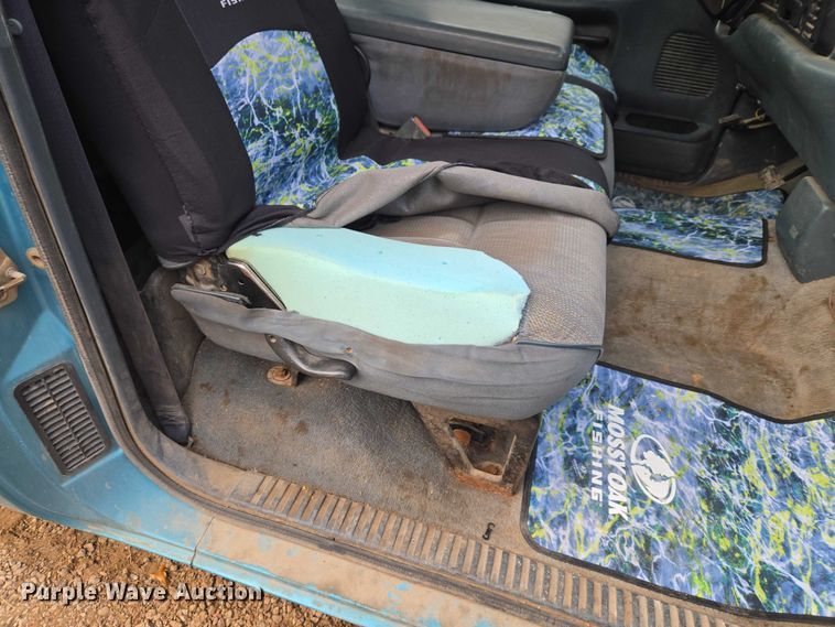 image for item ET5441 1996 Dodge Ram 1500 pickup truck