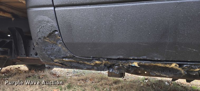 image for item ET5442 2001 Dodge Ram 1500 flatbed pickup truck