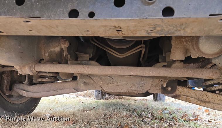 image for item ET5442 2001 Dodge Ram 1500 flatbed pickup truck