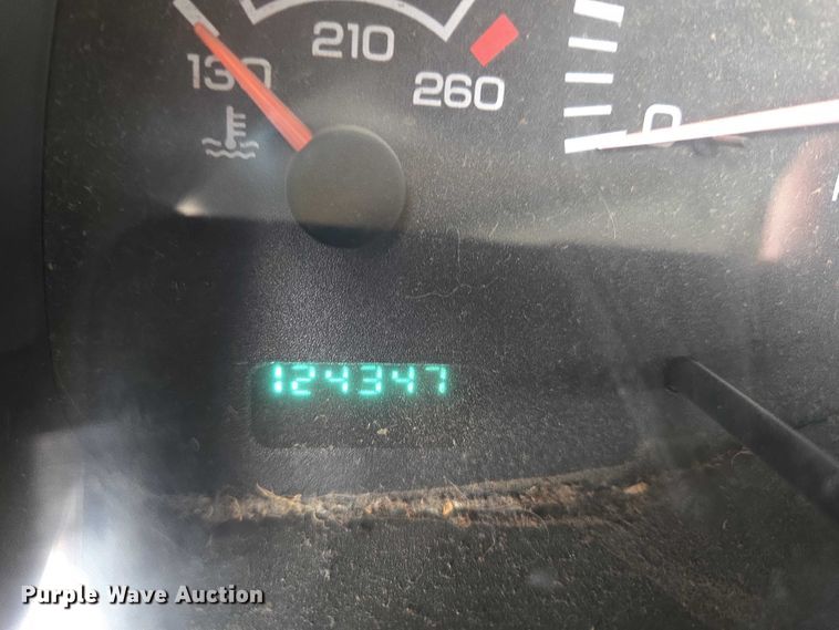 image for item ET5442 2001 Dodge Ram 1500 flatbed pickup truck