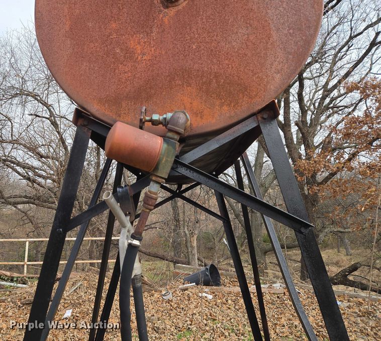 image for item ET5445 (2) fuel tanks