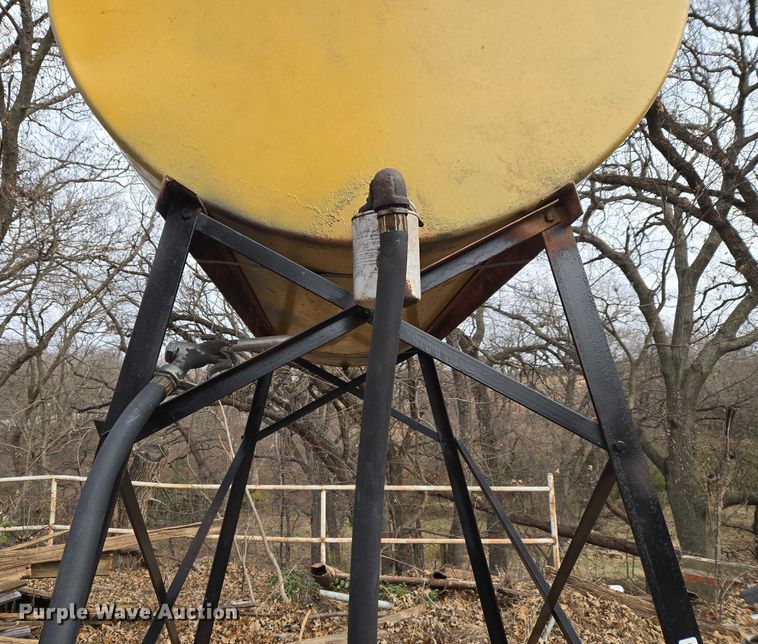 image for item ET5445 (2) fuel tanks