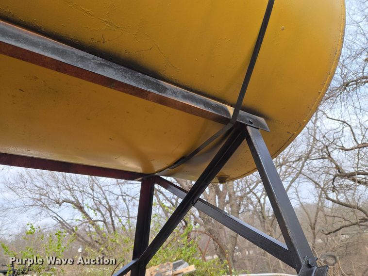 image for item ET5445 (2) fuel tanks