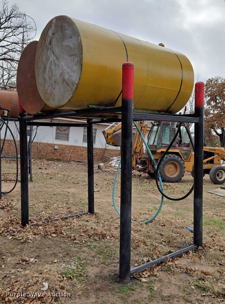 image for item ET5446 (2) fuel tanks