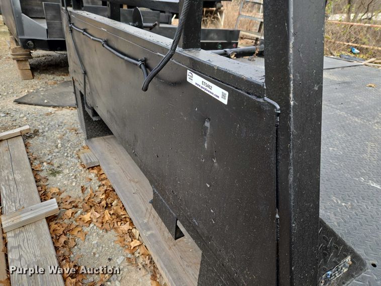 image for item ET5462 Flatbed pickup bed