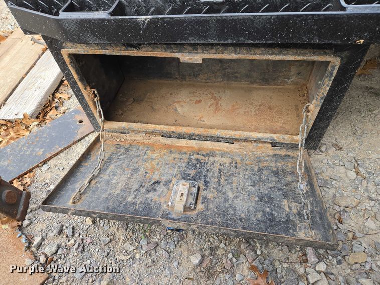 image for item ET5462 Flatbed pickup bed