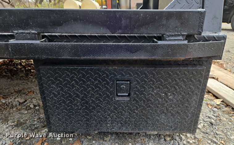 image for item ET5462 Flatbed pickup bed