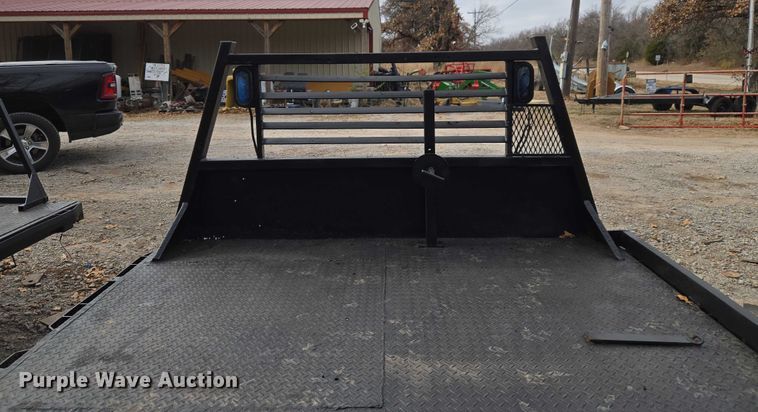 image for item ET5462 Flatbed pickup bed