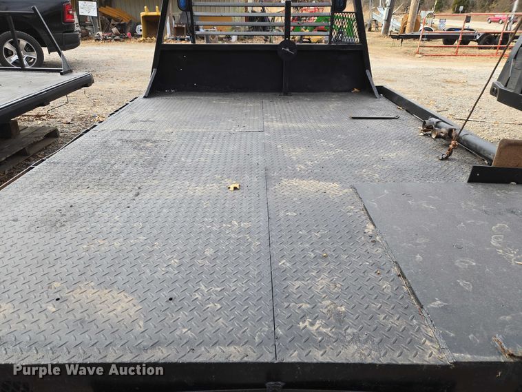 image for item ET5462 Flatbed pickup bed