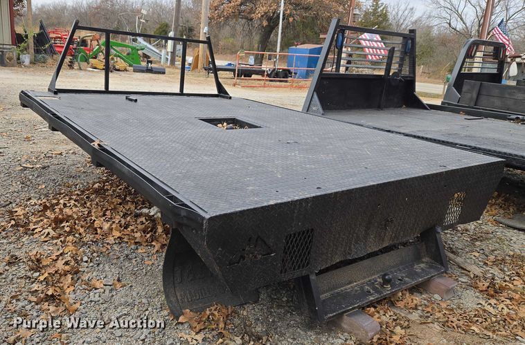 image for item ET5463 Flatbed pickup bed