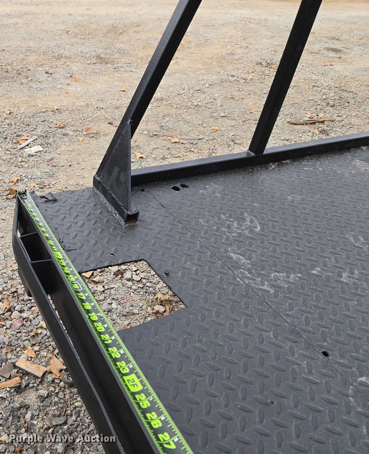 image for item ET5463 Flatbed pickup bed