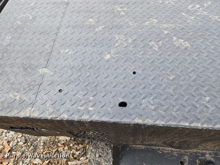 image for item ET5463 Flatbed pickup bed