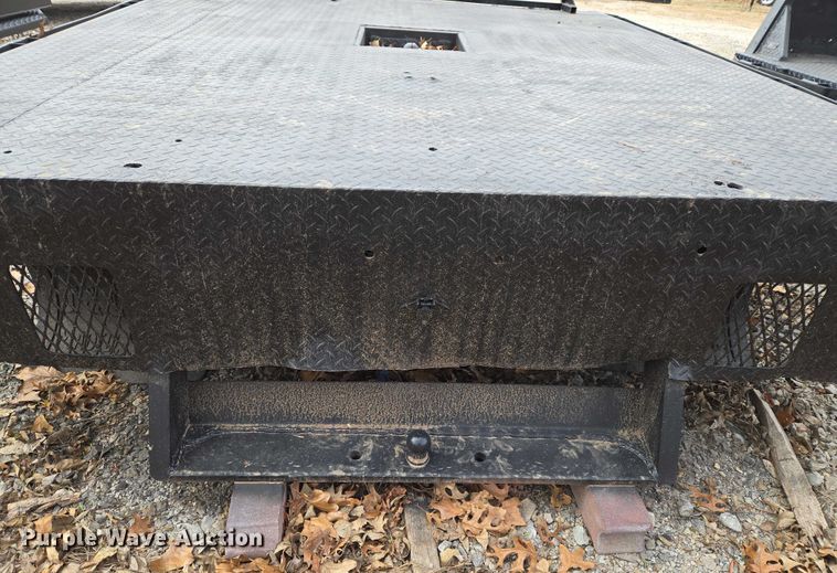 image for item ET5463 Flatbed pickup bed