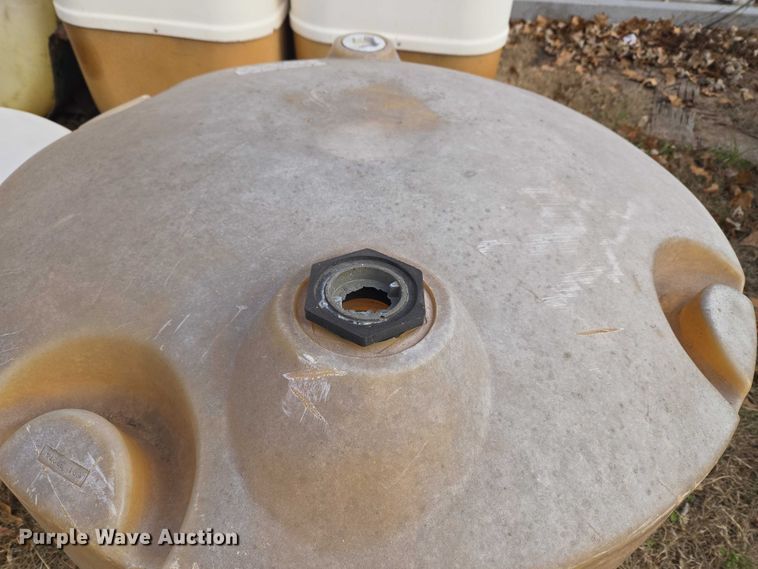 image for item ET5467 Poly tanks