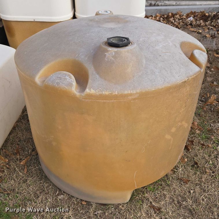 image for item ET5467 Poly tanks