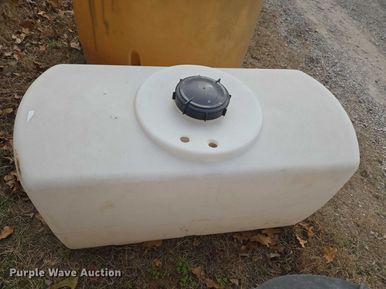 image for item ET5467 Poly tanks