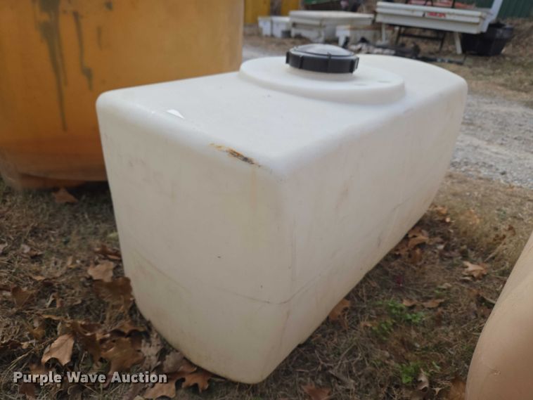 image for item ET5467 Poly tanks