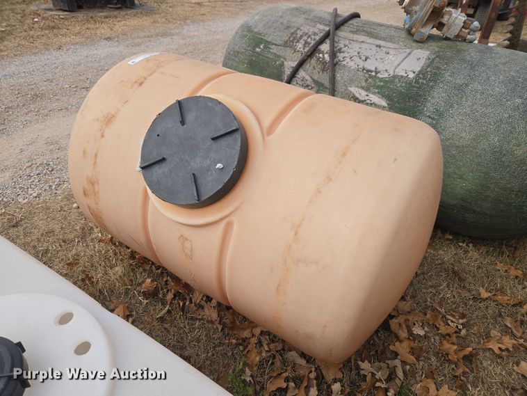 image for item ET5467 Poly tanks