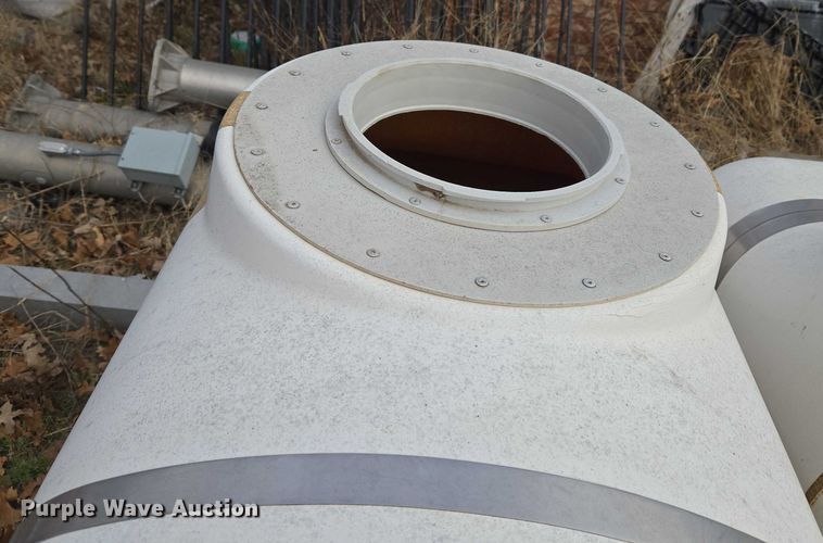 image for item ET5467 Poly tanks