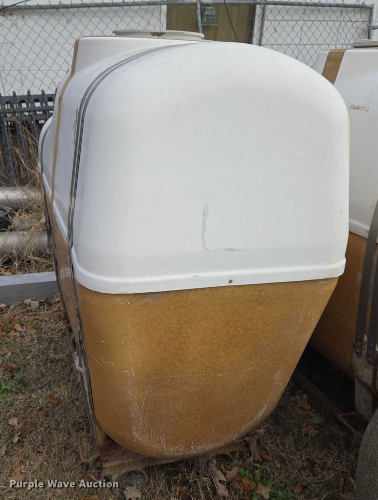 image for item ET5467 Poly tanks