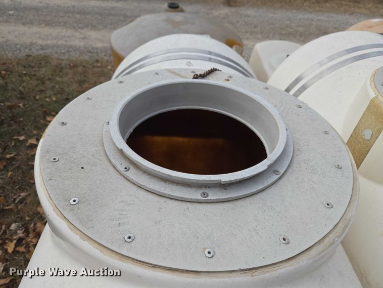 image for item ET5467 Poly tanks