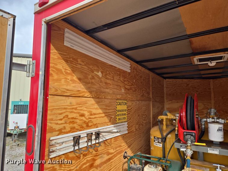 image for item ET5475 2016 Lark United Manufacturing enclosed cargo trailer