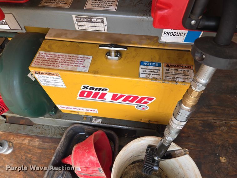 image for item ET5475 2016 Lark United Manufacturing enclosed cargo trailer