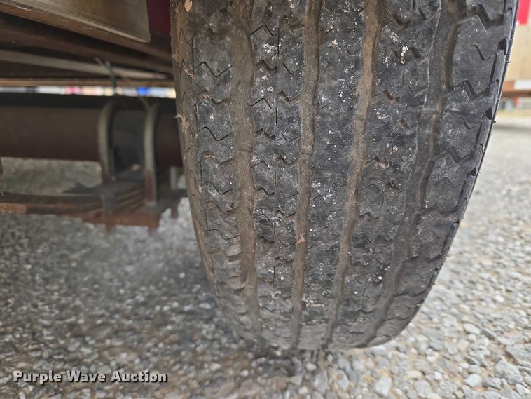 image for item ET5475 2016 Lark United Manufacturing enclosed cargo trailer