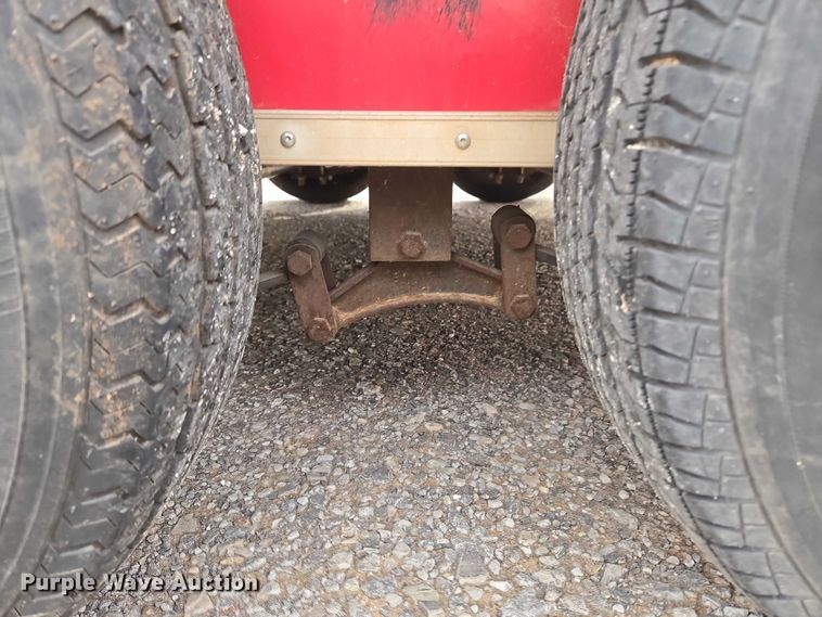 image for item ET5475 2016 Lark United Manufacturing enclosed cargo trailer