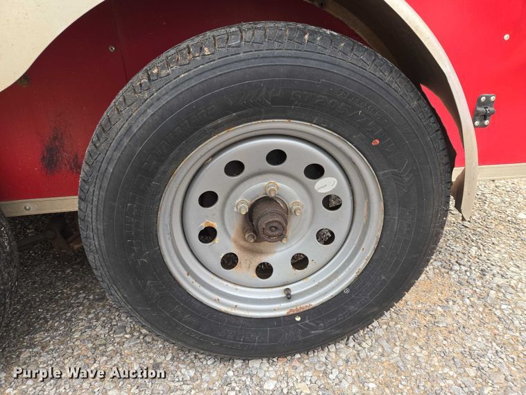 image for item ET5475 2016 Lark United Manufacturing enclosed cargo trailer