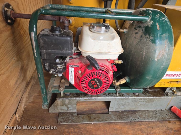 image for item ET5476 2016 Lark United Manufacturing LLC. enclosed cargo trailer