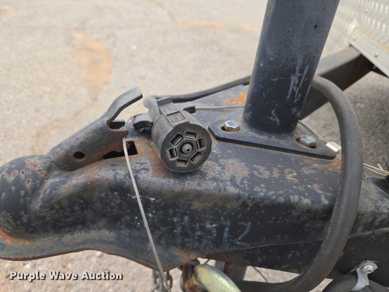 image for item ET5477 2016 Lark United Manufacturing LLC enclosed cargo trailer