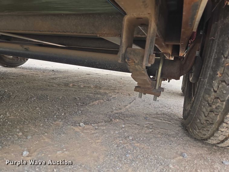 image for item ET5477 2016 Lark United Manufacturing LLC enclosed cargo trailer