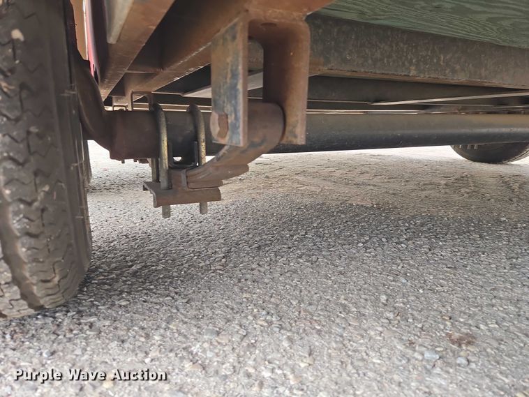 image for item ET5477 2016 Lark United Manufacturing LLC enclosed cargo trailer