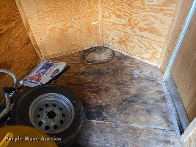 image for item ET5477 2016 Lark United Manufacturing LLC enclosed cargo trailer