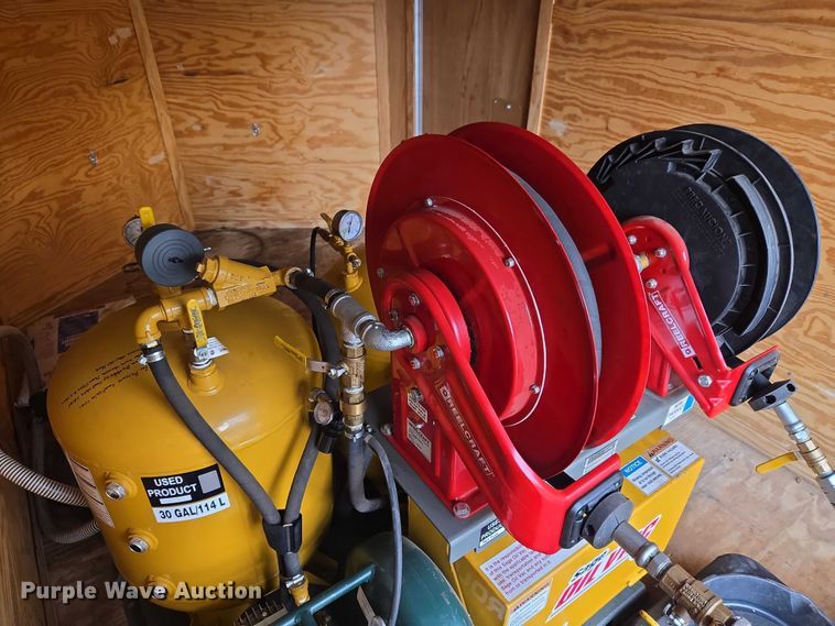 image for item ET5477 2016 Lark United Manufacturing LLC enclosed cargo trailer