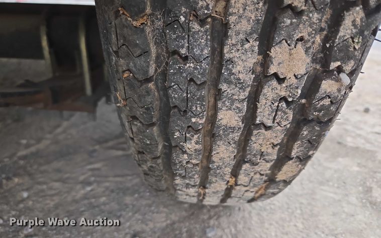 image for item ET5477 2016 Lark United Manufacturing LLC enclosed cargo trailer