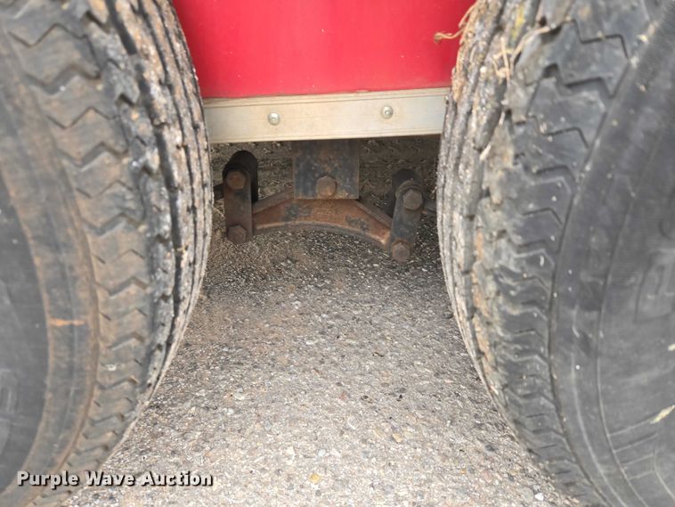 image for item ET5477 2016 Lark United Manufacturing LLC enclosed cargo trailer