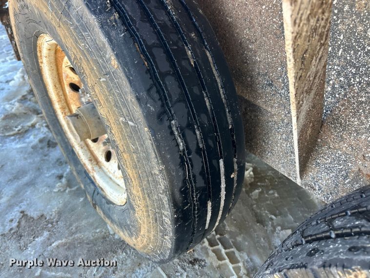 image for item ET6774 2005 Brooks Brothers equipment trailer