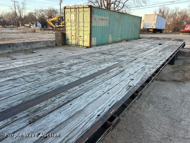 image for item ET6797 2014 Brutt Easy pull equipment trailer