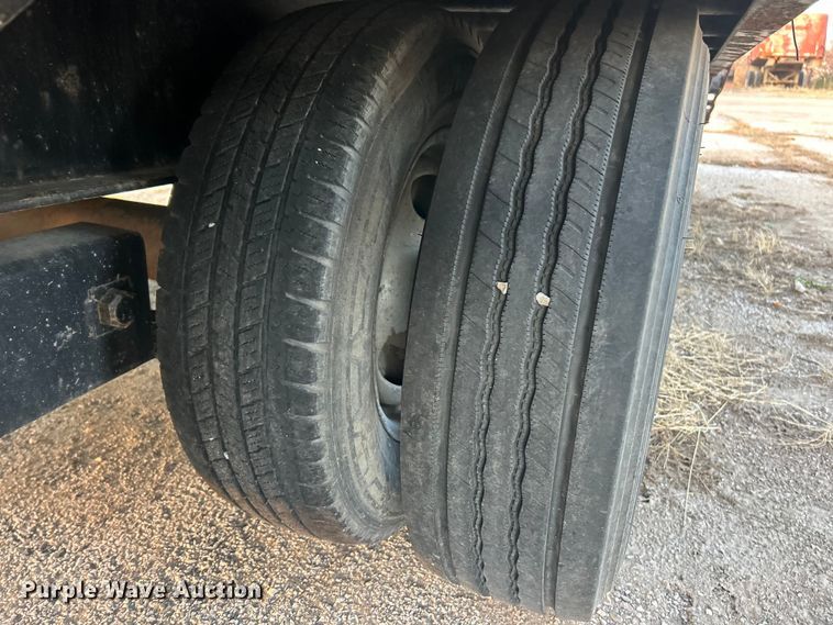 image for item ET6797 2014 Brutt Easy pull equipment trailer