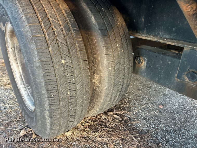 image for item ET6797 2014 Brutt Easy pull equipment trailer