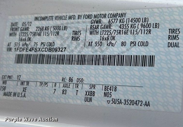 image for item ET6814 2012 Ford E450 Super Duty shuttle bus