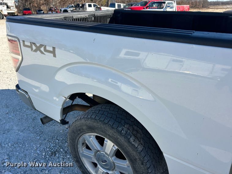 image for item ET6816 2011 Ford F150 XLT Crew Cab pickup truck