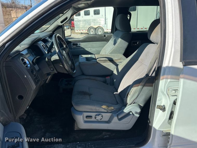 image for item ET6816 2011 Ford F150 XLT Crew Cab pickup truck