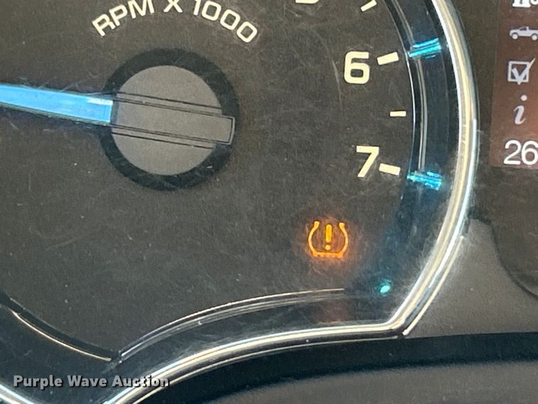 image for item ET6816 2011 Ford F150 XLT Crew Cab pickup truck