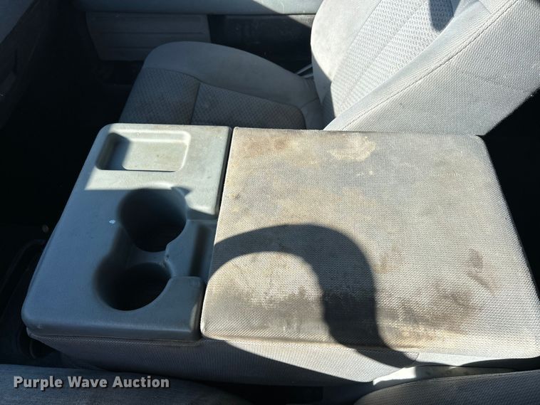 image for item ET6816 2011 Ford F150 XLT Crew Cab pickup truck